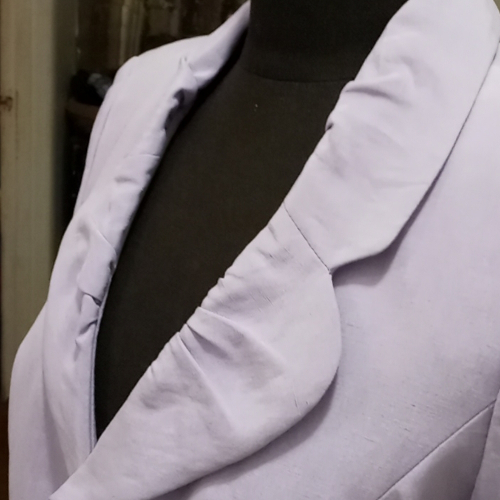 Ladies Jacket Just Like New Extra Button - image 3